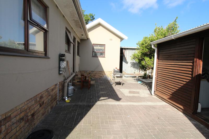 4 Bedroom Property for Sale in St Michaels Western Cape